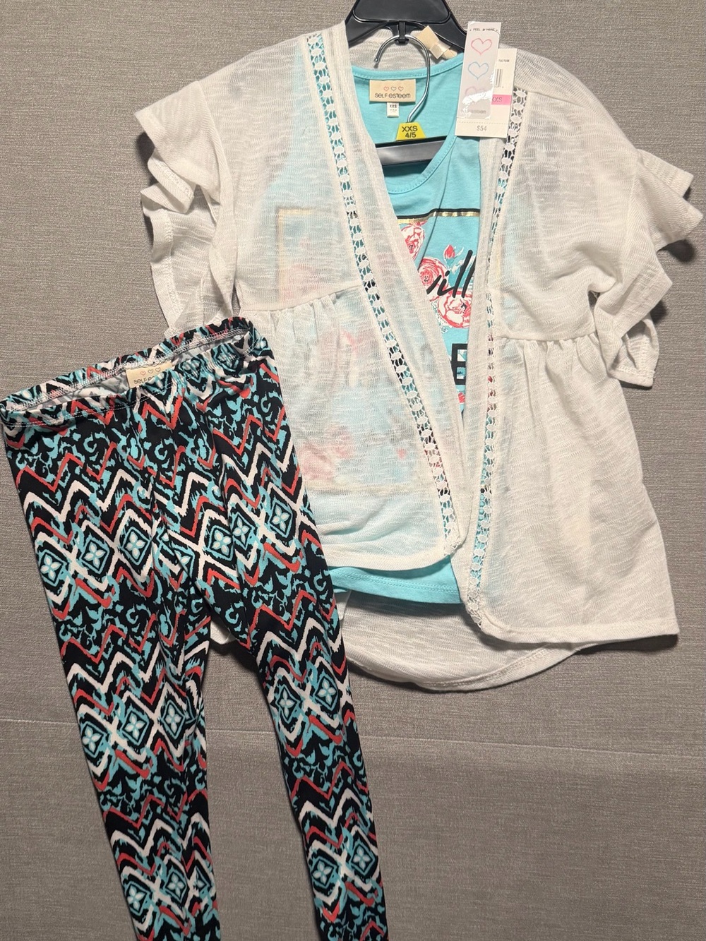Self Esteem White Crochet-Trim Cardigan, Mint Graphic Tee & Patterned Leggings